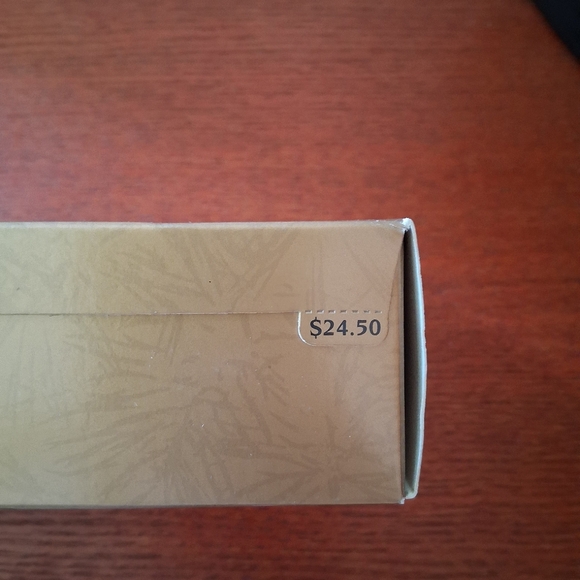 Hallmark Statue of Liberty Magic Ornament with Music and Light 1996 MIB - Picture 4 of 9